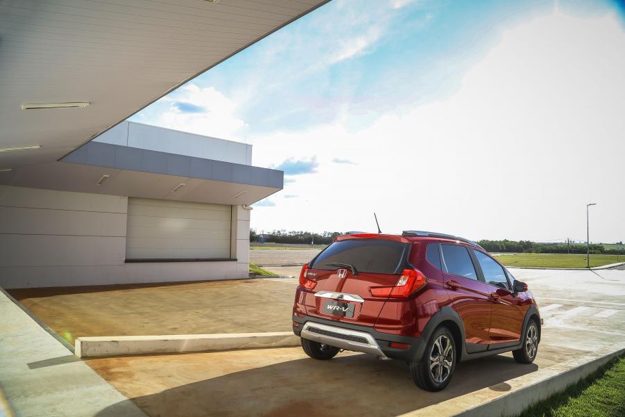 Honda WR-V 2017 года  (фото 16 из 35)